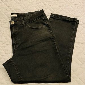 Juniors So Black Denim Crops Size 13